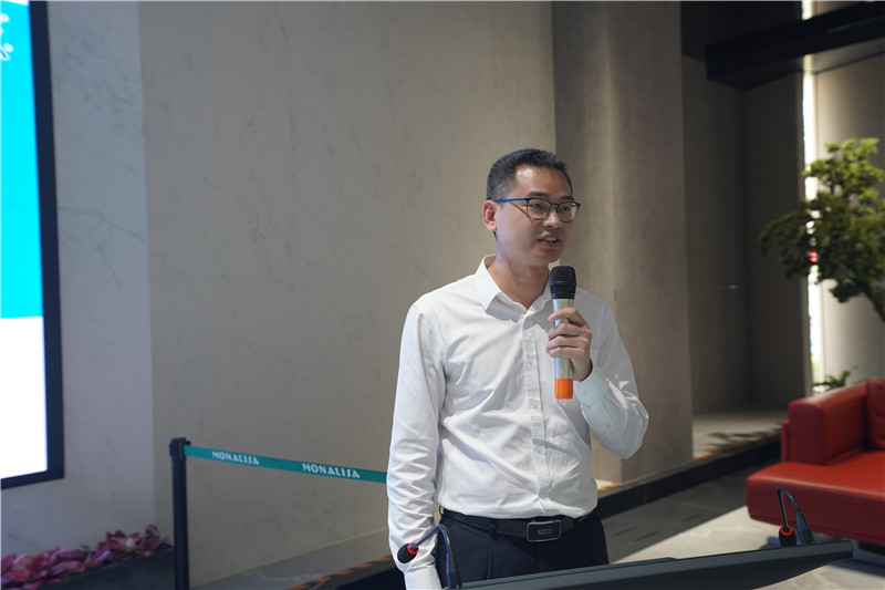 老哥俱乐部-老哥必备的交流社区