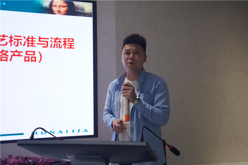 老哥俱乐部-老哥必备的交流社区